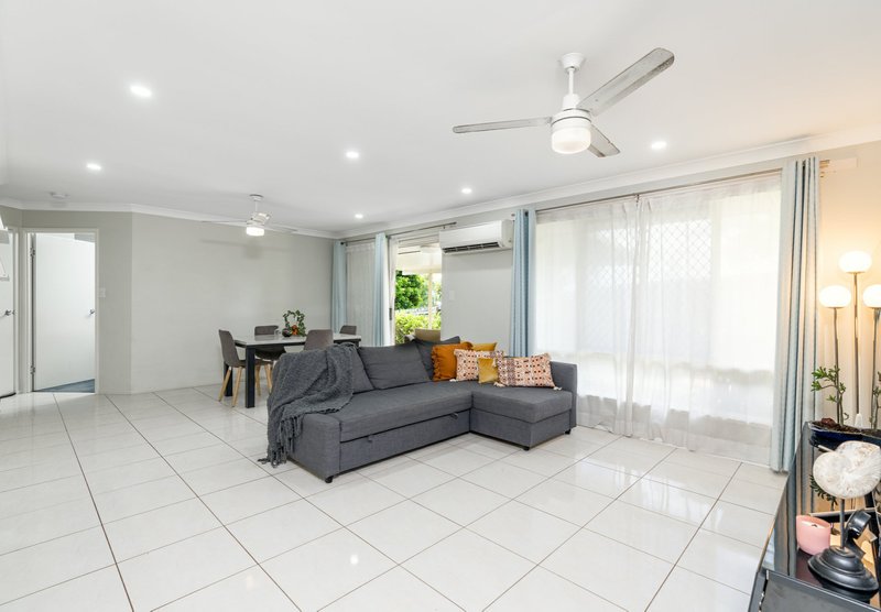 Photo - 24 Glenhaven Place, Durack QLD 4077 - Image 11