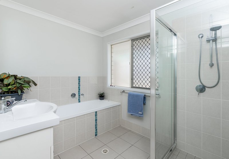 Photo - 24 Glenhaven Place, Durack QLD 4077 - Image 17