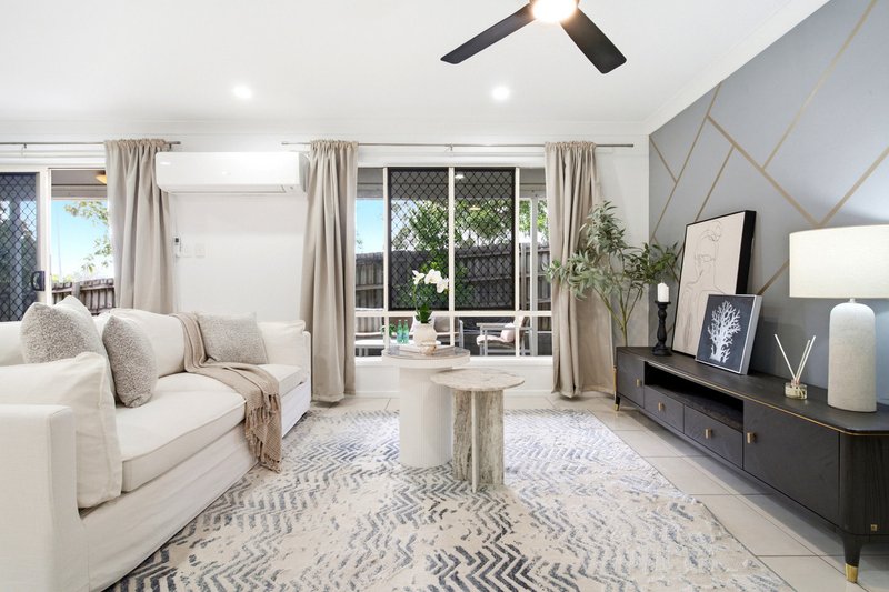 Photo - 24 Glenhaven Place, Durack QLD 4077 - Image 2