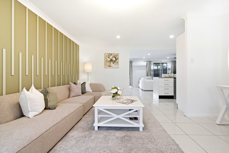 Photo - 24 Glenhaven Place, Durack QLD 4077 - Image 5