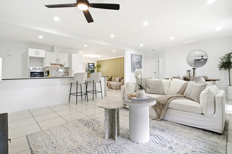 Photo - 24 Glenhaven Place, Durack QLD 4077 - Image 9