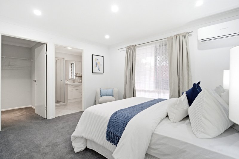 Photo - 24 Glenhaven Place, Durack QLD 4077 - Image 13