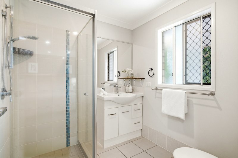 Photo - 24 Glenhaven Place, Durack QLD 4077 - Image 15