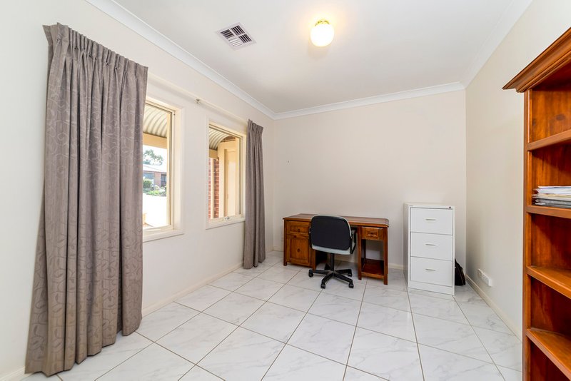 Photo - 24 Goldfinch Way, Hewett SA 5118 - Image 3