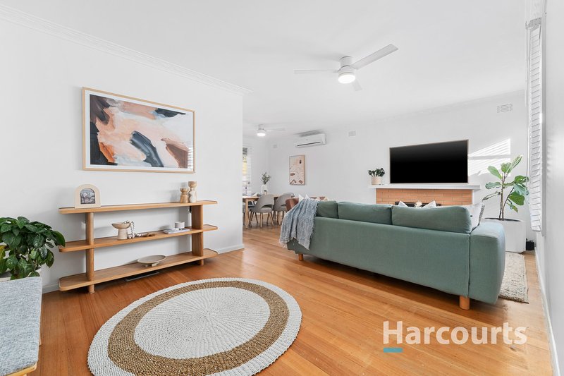 Photo - 24 Golf Road, Oakleigh South VIC 3167 - Image 2