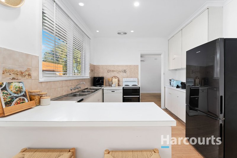 Photo - 24 Golf Road, Oakleigh South VIC 3167 - Image 6