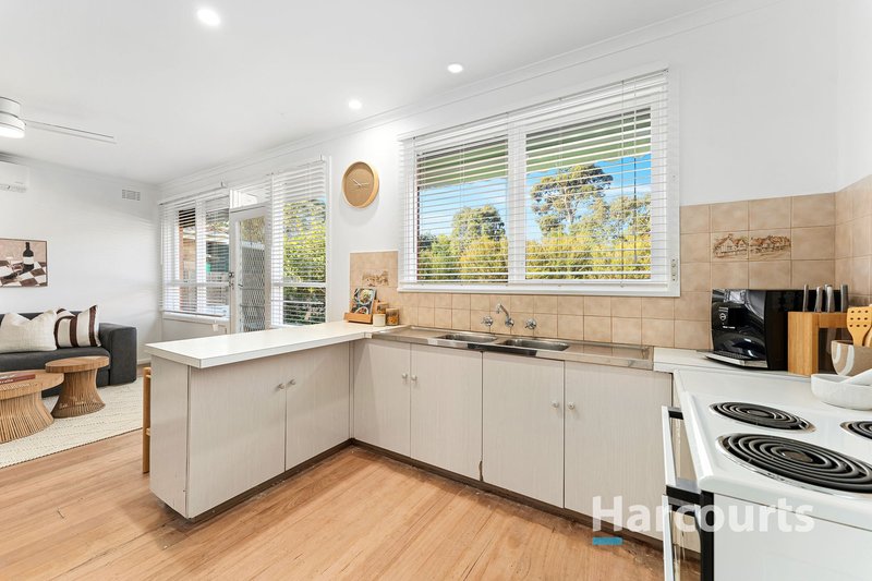 Photo - 24 Golf Road, Oakleigh South VIC 3167 - Image 7