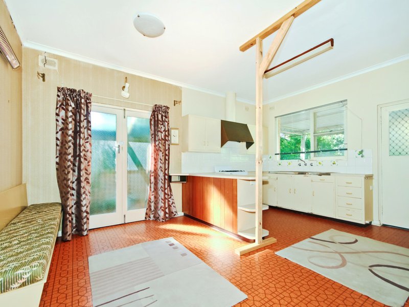 Photo - 24 Grace Road, Darlington SA 5047 - Image 3