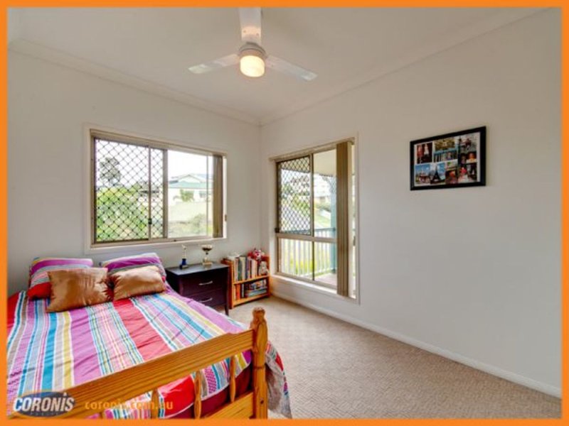 Photo - 24 Granada Street, Eatons Hill QLD 4037 - Image 13