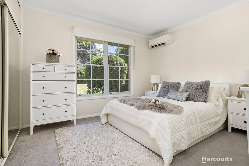 Photo - 24 Grange Park Avenue, Doncaster VIC 3108 - Image 6