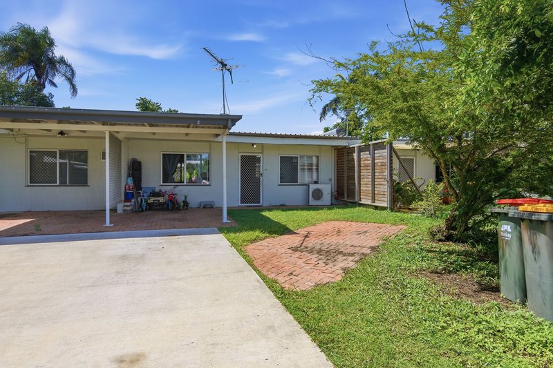 Photo - 2/4 Graves Street, North Mackay QLD 4740 - Image 1