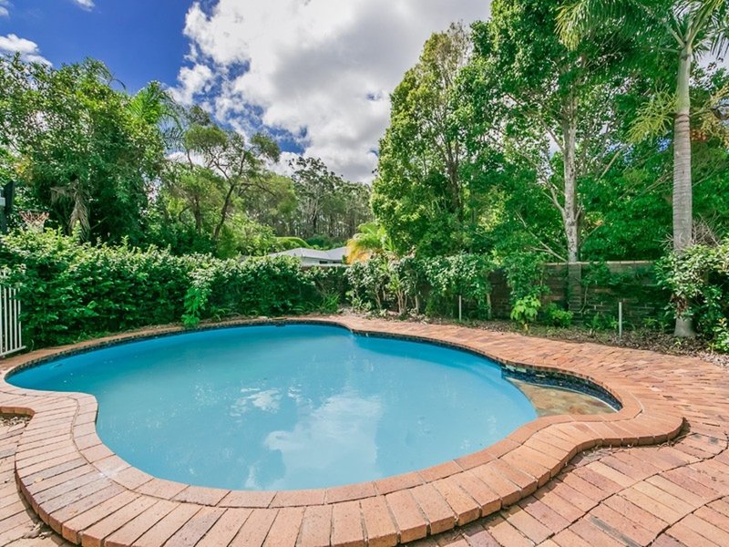 Photo - 24 Grebe Place, Burleigh Waters QLD 4220 - Image 11