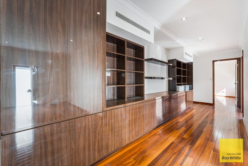 Photo - 24 Greenway Drive, West Hoxton NSW 2171 - Image 19