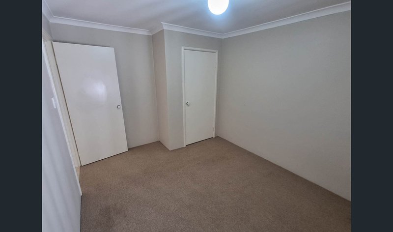 Photo - 24 Greeson Parkway, Secret Harbour WA 6173 - Image 11