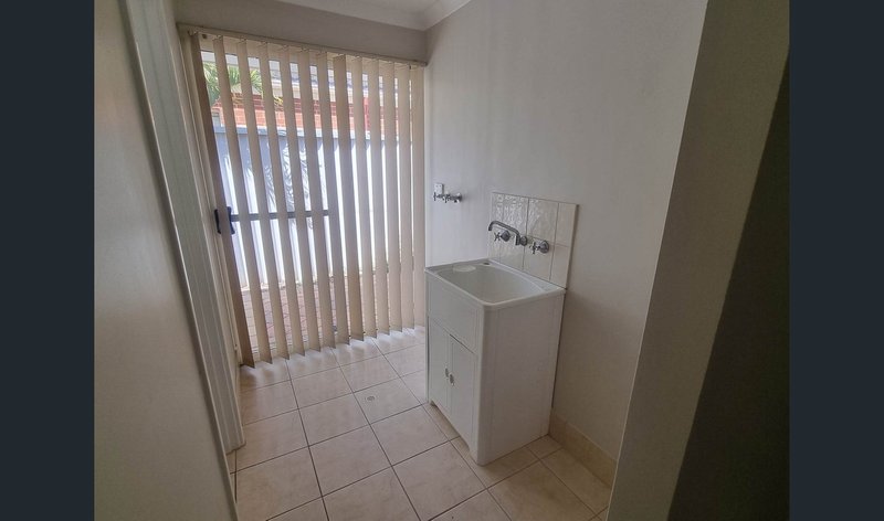 Photo - 24 Greeson Parkway, Secret Harbour WA 6173 - Image 14