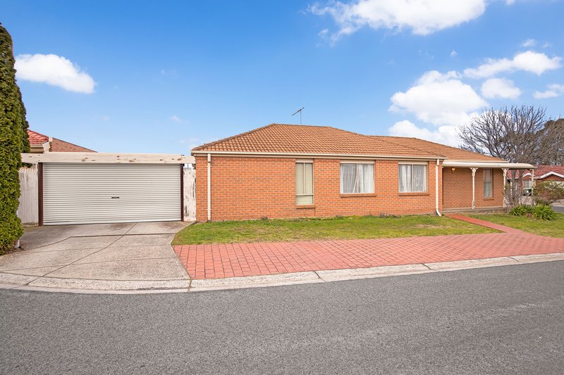 Photo - 24 Gresham Way, Sunshine West VIC 3020 - Image 1