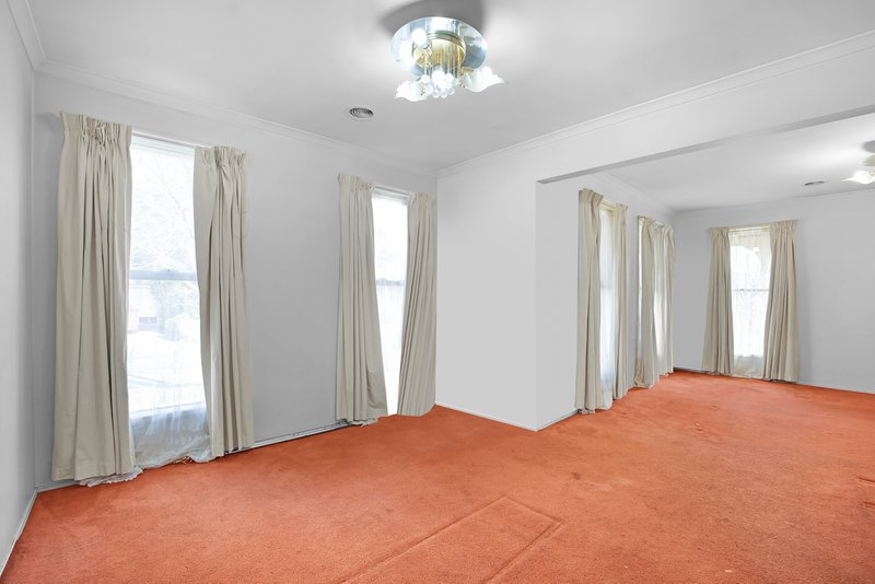 Photo - 24 Gresham Way, Sunshine West VIC 3020 - Image 6
