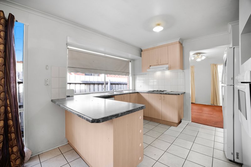 Photo - 24 Gresham Way, Sunshine West VIC 3020 - Image 7