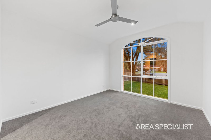 Photo - 24 Gullquist Way, Pakenham VIC 3810 - Image 13