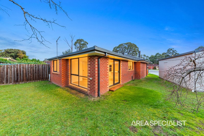 Photo - 24 Gullquist Way, Pakenham VIC 3810 - Image 18