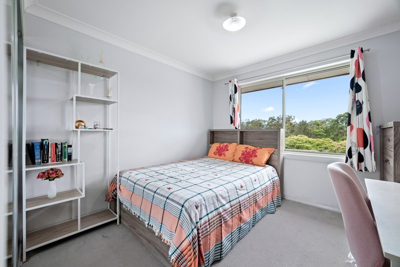 Photo - 24 Hadlow Avenue, Glenfield NSW 2167 - Image 7