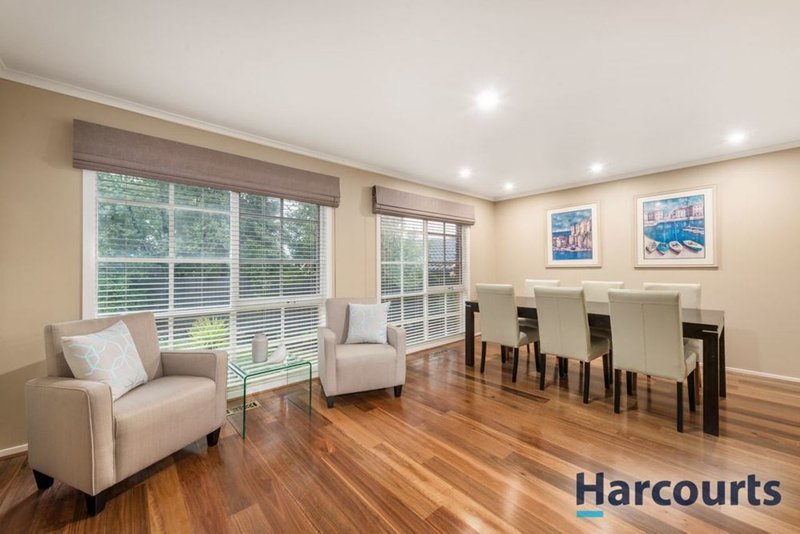 Photo - 24 Haideh Place, Wantirna South VIC 3152 - Image 2