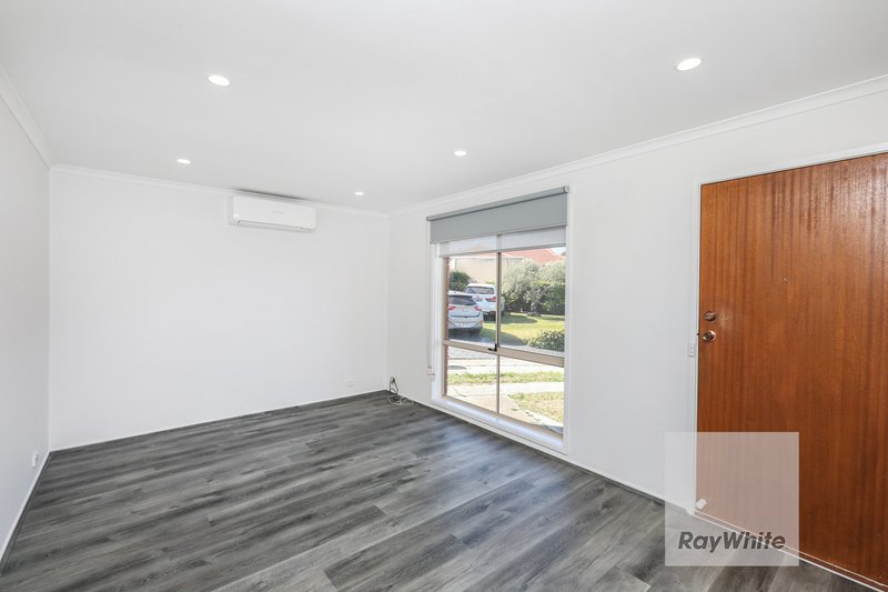 Photo - 24 Haig Place, Attwood VIC 3049 - Image 2