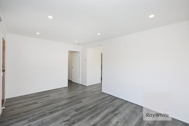 Photo - 24 Haig Place, Attwood VIC 3049 - Image 5