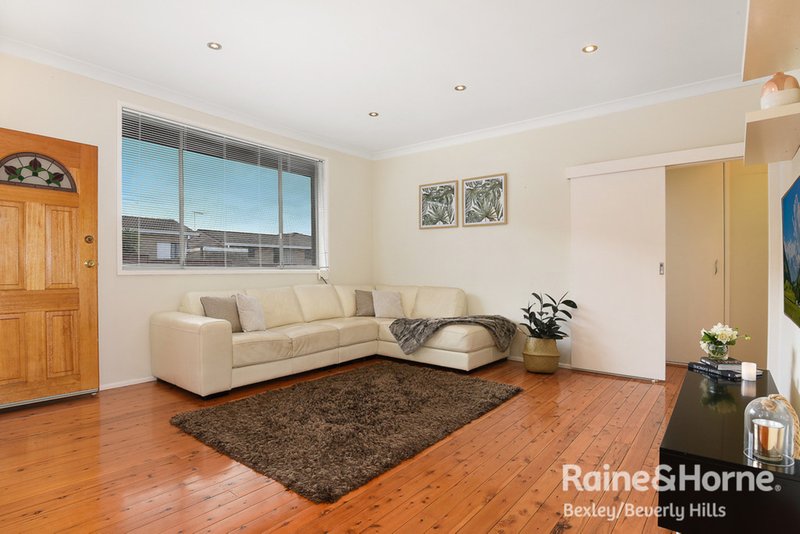 Photo - 2/4 Haig Street, Bexley NSW 2207 - Image 2