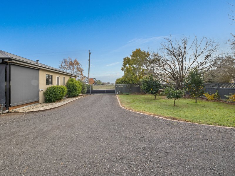 Photo - 24 Hairs Lane, Benalla VIC 3672 - Image 16