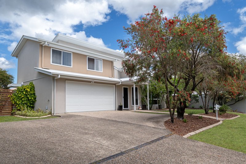 2/4 Harbourlights Way, Pelican Waters QLD 4551