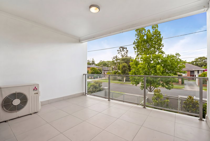 Photo - 2/4 Harold Street, Zillmere QLD 4034 - Image 11