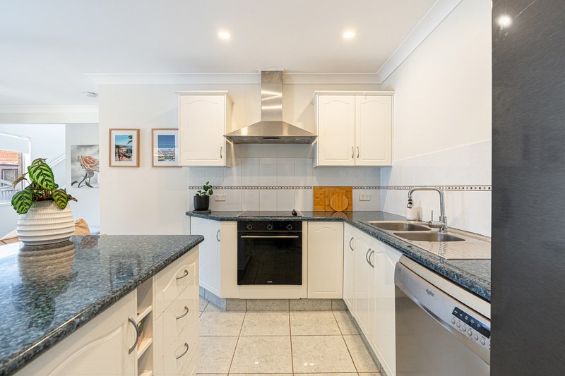 Photo - 2/4 Harry Street, Zillmere QLD 4034 - Image 5