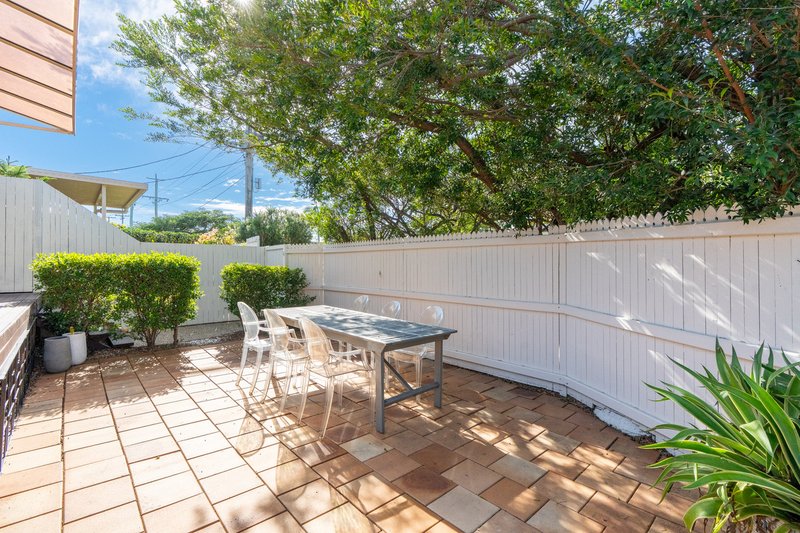 Photo - 2/4 Harry Street, Zillmere QLD 4034 - Image 10