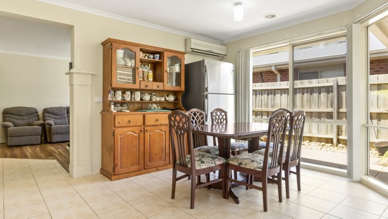 Photo - 24 Harvest Way, Werribee VIC 3030 - Image 6