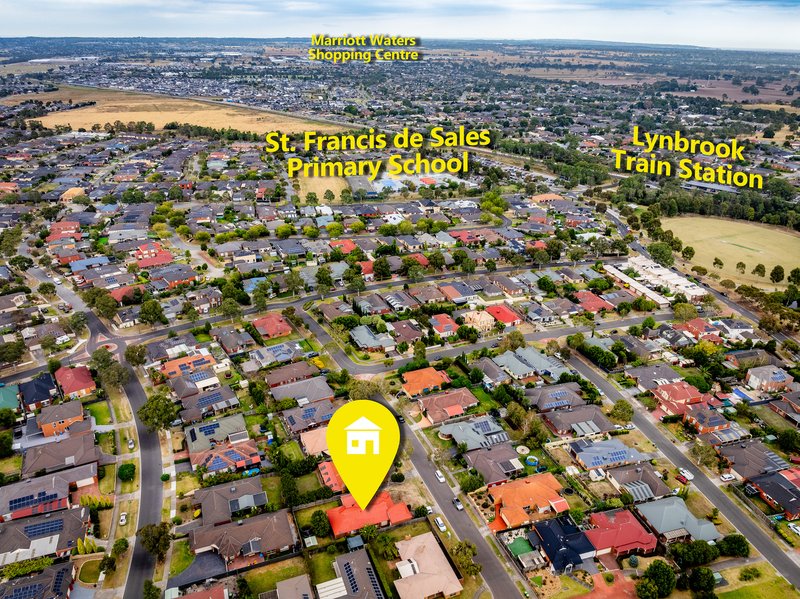 Photo - 24 Hasluck Crescent, Lynbrook VIC 3975 - Image 27