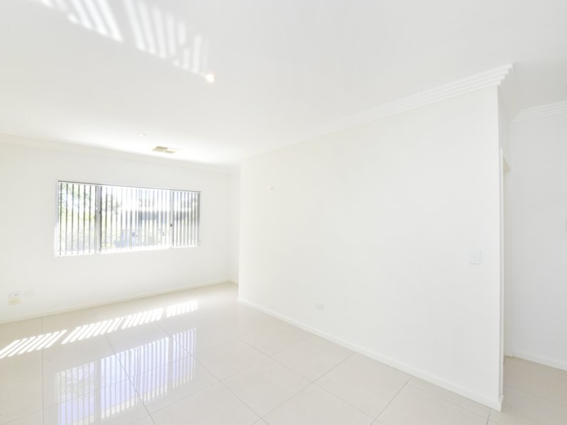 Photo - 2/4 Hawkins Court, Gillen NT 0870 - Image 9