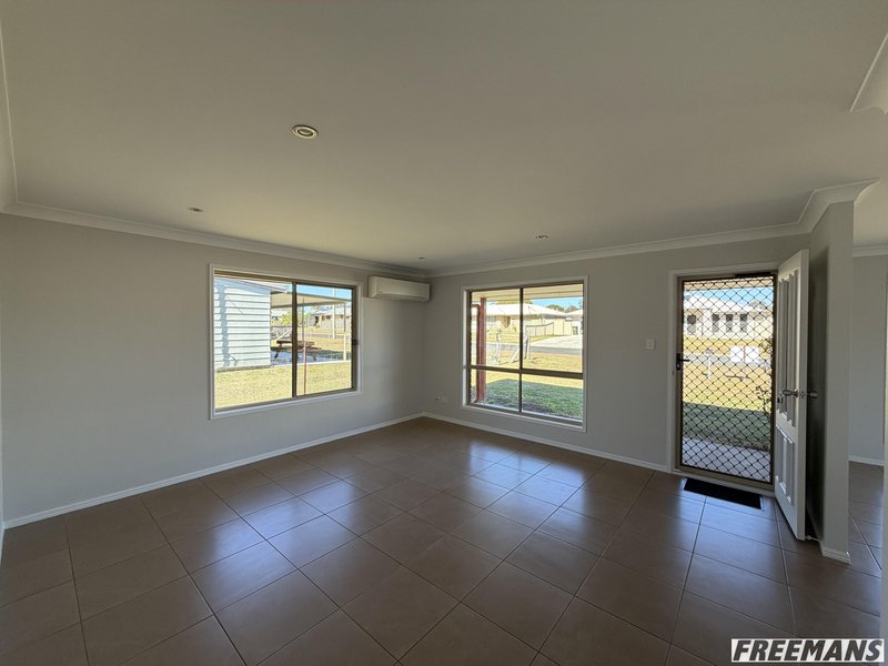 Photo - 24 Hawthorne Street, Nanango QLD 4615 - Image 3