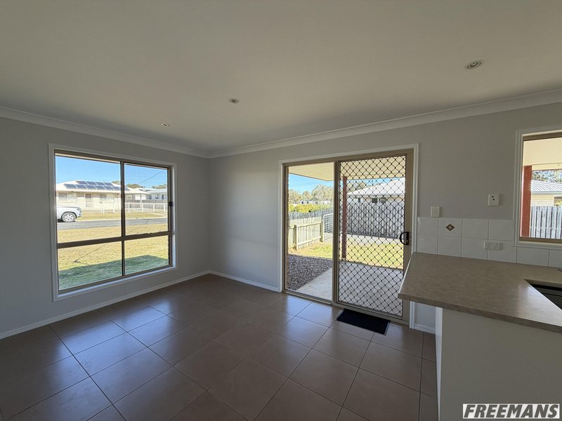 Photo - 24 Hawthorne Street, Nanango QLD 4615 - Image 11