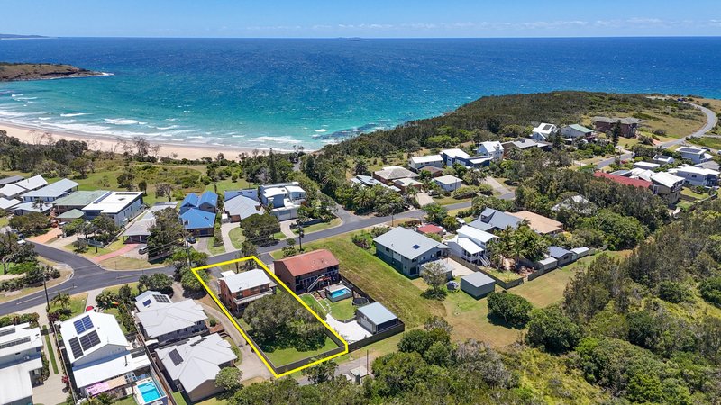 24 Headland Road, Arrawarra Headland NSW 2456