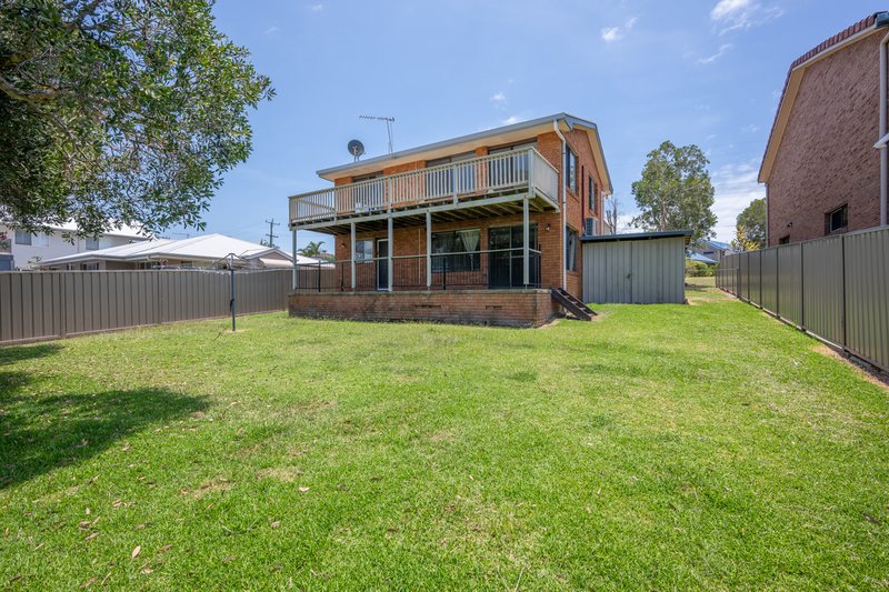 Photo - 24 Headland Road, Arrawarra Headland NSW 2456 - Image 16