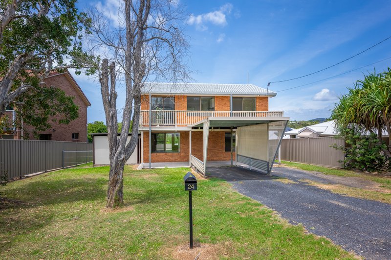 Photo - 24 Headland Road, Arrawarra Headland NSW 2456 - Image 22