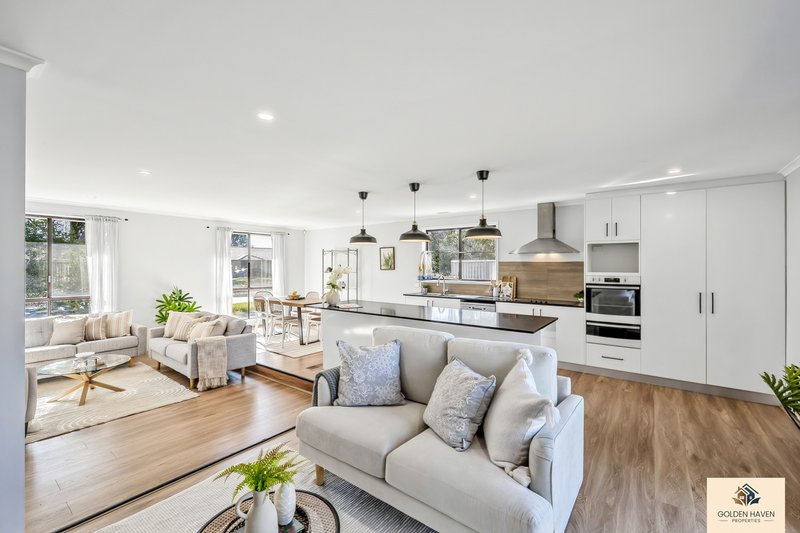 Photo - 24 Heagney Crescent, Chisholm ACT 2905 - Image 5