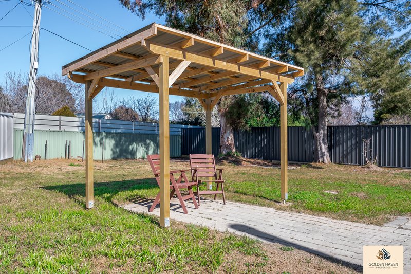 Photo - 24 Heagney Crescent, Chisholm ACT 2905 - Image 23