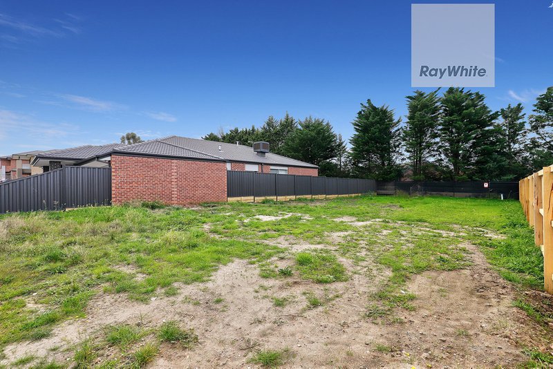 24 Helenic Drive, Greenvale VIC 3059