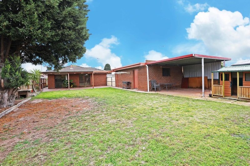 Photo - 24 Henderson Drive, Lara VIC 3212 - Image 6