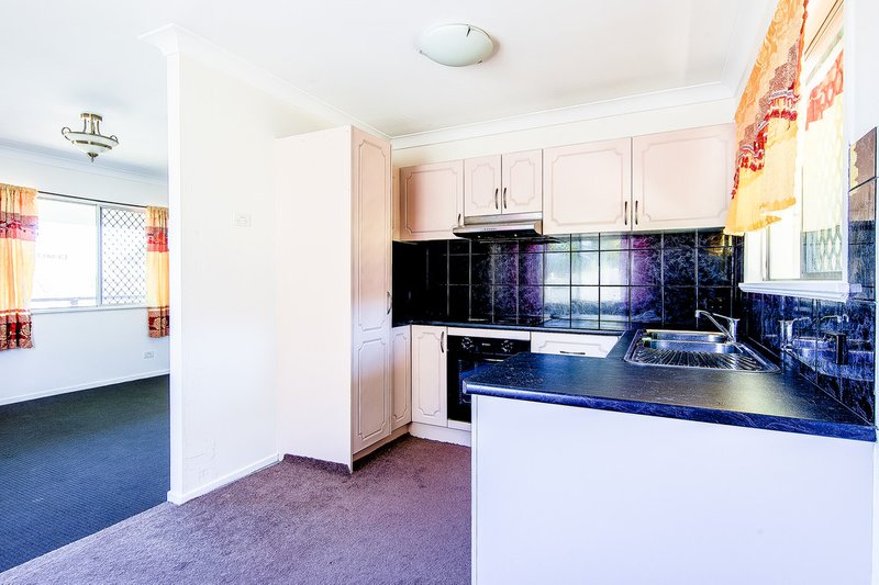 Photo - 24 Henty Street, Woodridge QLD 4114 - Image 6