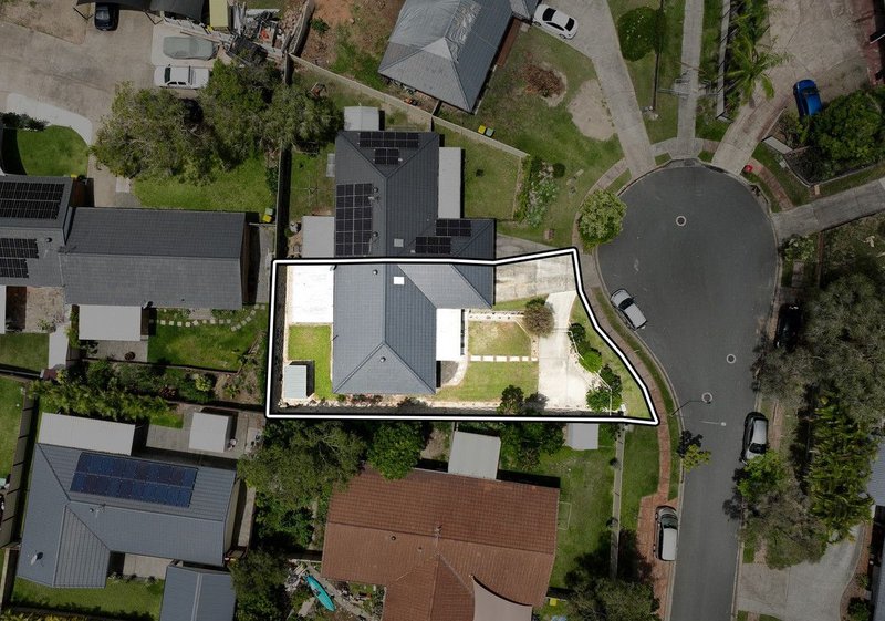Photo - 2/4 Hepburn Court, Oxenford QLD 4210 - Image 17