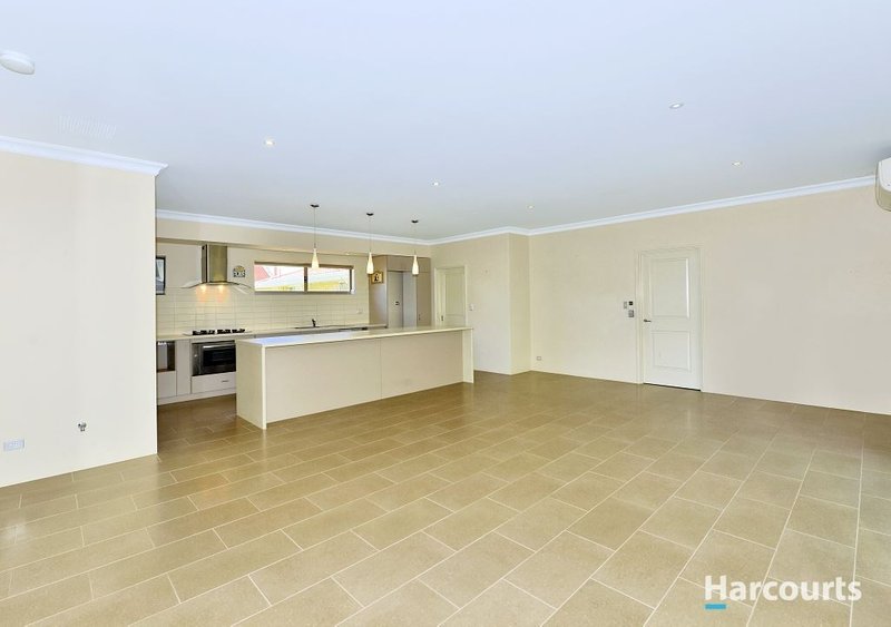 Photo - 24 Heron Street, Dudley Park WA 6210 - Image 13