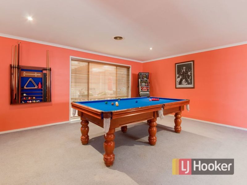 Photo - 24 Highmount Drive, Hampton Park VIC 3976 - Image 4